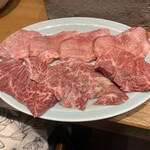 炭火焼肉ホルモンさわいし - 