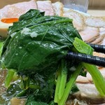 ラーメンみなみ - ほうれん草箸あげ