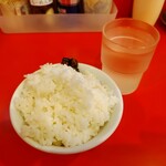 横浜家系ラーメン 裏大輝家 - 税込み１００円食べ放題ライス