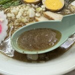 Koukaiya - 「玉子 煮干しそば」のスープ
                        2024年5月15日