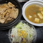 松屋 高崎問屋町店 - 豚カルビ生姜焼き定食豚汁セット