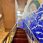 Umai Sakanato Remonsawatorotaku - 2階へ上がる階段