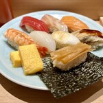 Shinjuku Sushi Fukuju - かんぴょう巻きは手でいただきました