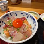 しんのすけ - 漬け海鮮丼