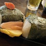 焼きもの家 慶 - 明太子とシャケのむっちりおにぎりお新香付き各200円