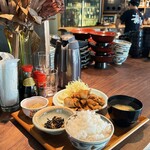 OMA - 生姜焼き定食（1400円）