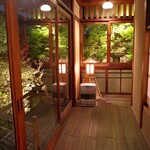 京味 もと井 - 廊下、庭