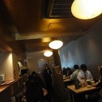 Tsuke Soba Aduchi - 賑わう店内