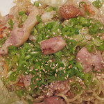 ``Shio Yakisoba (stir-fried noodles)'' with homemade salt sauce and local vegetables