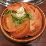 焼肉 山河 - ・「トマトサラダ(¥363)」