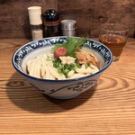 梅田 釜たけうどん - 