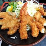 とんかつ　よしの - 魚フライ盛り合わせ定食1,000円