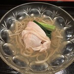 茜坂大沼 - こちらでは初めての蛤蕎麦。まずはお出汁が美味。蛤も大きい！汁も勿論飲み干します。