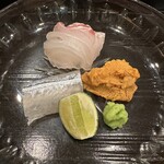 茜坂大沼 - 鯛が甘くてもちもちです。雲丹は爽やかな甘みがあります。細魚は今年初めて。