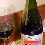 ラ・トリプレッタ - 微発泡赤ワイン