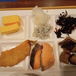 ジョナサン 横浜公園店 - 主菜皿