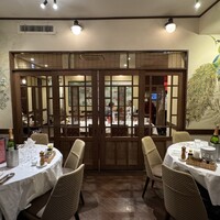個室中華 頤和園 溜池山王店 - 