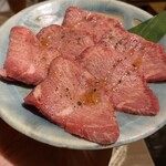 焼肉 ホルモン 鍵矢 - 
