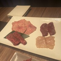 焼肉うしごろ 新宿三丁目店 - 