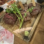 馬肉バル 跳ね馬 - 