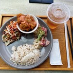 OVAL CAFE - 