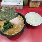 ラーメン 杉田家 - 