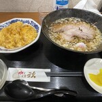 中華食堂 秋 - cランチ(ふわとろ玉子丼と秋ラーメン)