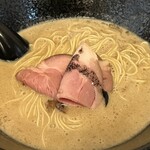 Hakata Ebi Tonkotsu Ramen Io - 蟹みそ泡ラーメン