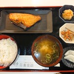 間宮商店 食堂部 - 赤魚醤油干し定食