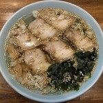 丸信ラーメン 駅前店 - 【塩チャーシューラーメン】¥1,000