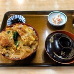 秀丸食堂 - 料理写真:上カツ丼　大盛　900円
