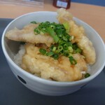 肉の匠 どんぶり舎 - ３枚の豚天が乗っています