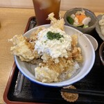 ゆでた亭うどん太郎 - タルタルとり天丼アップ