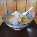 Shirakawa Te Uchi Ramen Usagi - 　　「味噌」の大盛り！チャーシューがデカい！