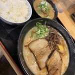 熊本らーめん 健軍白龍 - 