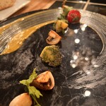 和フレンチバル村塾 - 温前菜　鮑のオーブン焼き　ブルゴーニュ風