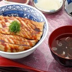 食楽 しお彩 - 料理写真:ふっくら穴子丼