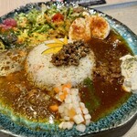 BOTANI：CURRY - ボタニカリー × シュリンプあいがけ（トッピング全部乗せ、激辛）