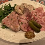 TAVERNA UOKIN 西新宿 - 