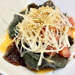 かつぎや - 皮蛋豆腐をお願いしたらフルーツトマトと煮凝りを合わせてくれました