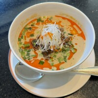 龍天門 - 胡桃担々麺