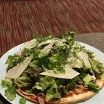 カフェ＆レストラン ドルフィン - プロシュートピザ