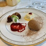 Ristorante Crocifisso - デザート盛り合わせ　パンナコッタ、ガトーショコラ、キャラメルアイス