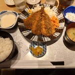 魚金醸造 - アジフライ定食