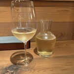 島之内フジマル醸造所 - 北海道　余市市のケルナーを使用した生樽ワイン　デキャンター