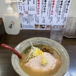 麺屋大河 - 味噌ラーメン ¥980  接客も好感◎