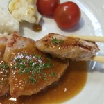 キッチン ブルー グローブ - 豚ヒレ肉ソテー