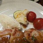 キッチン ブルー グローブ - 備え付け野菜のアップ