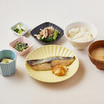 Grilled Spanish mackerel with miso sauce set meal