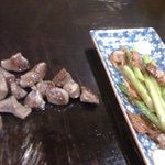 ダイニング 鉄板 万房 - アスパラベーコンと砂ずり